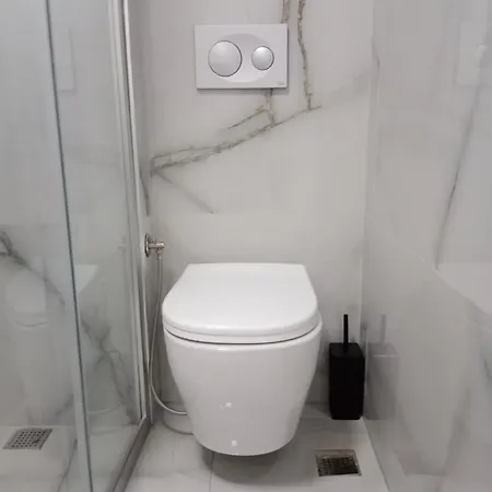 Yigit Apartment